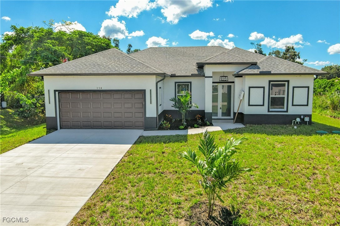 3 bed home in Lehigh Acres