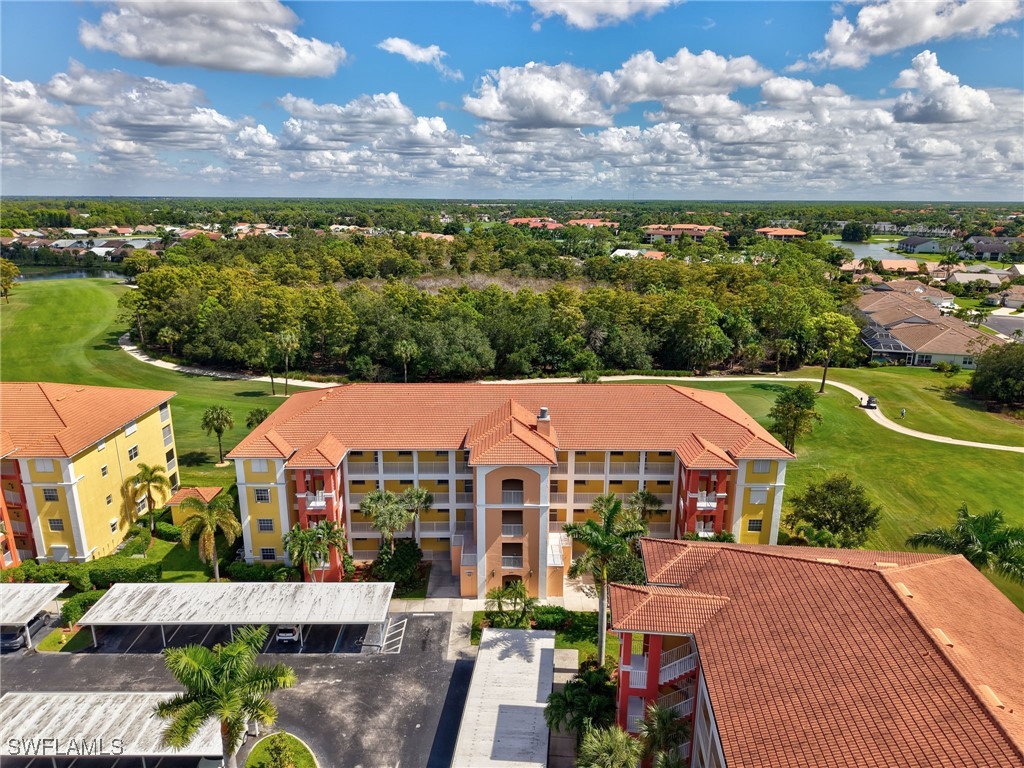 2 bed home in Naples