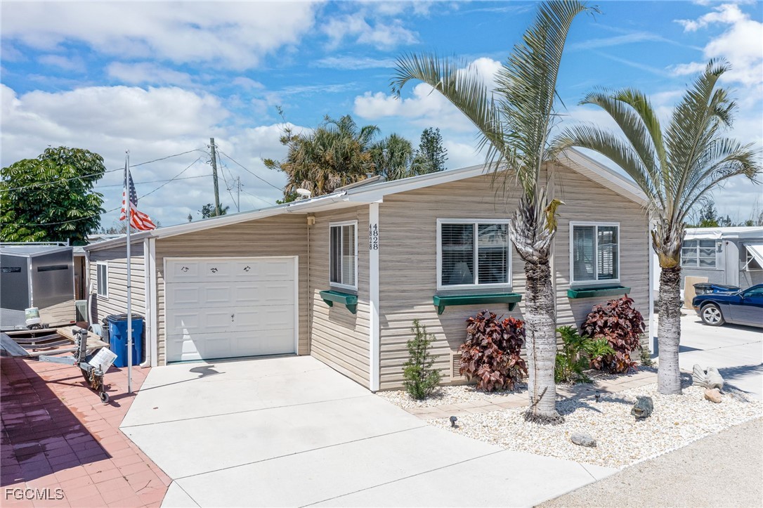 2 bed home in St James City