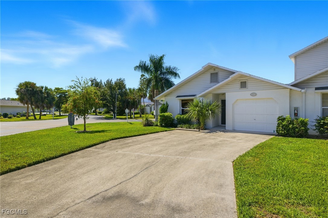 2 bed home in Fort Myers