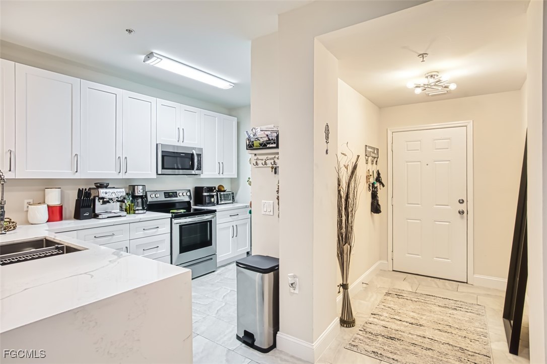 2 bed home in Fort Myers
