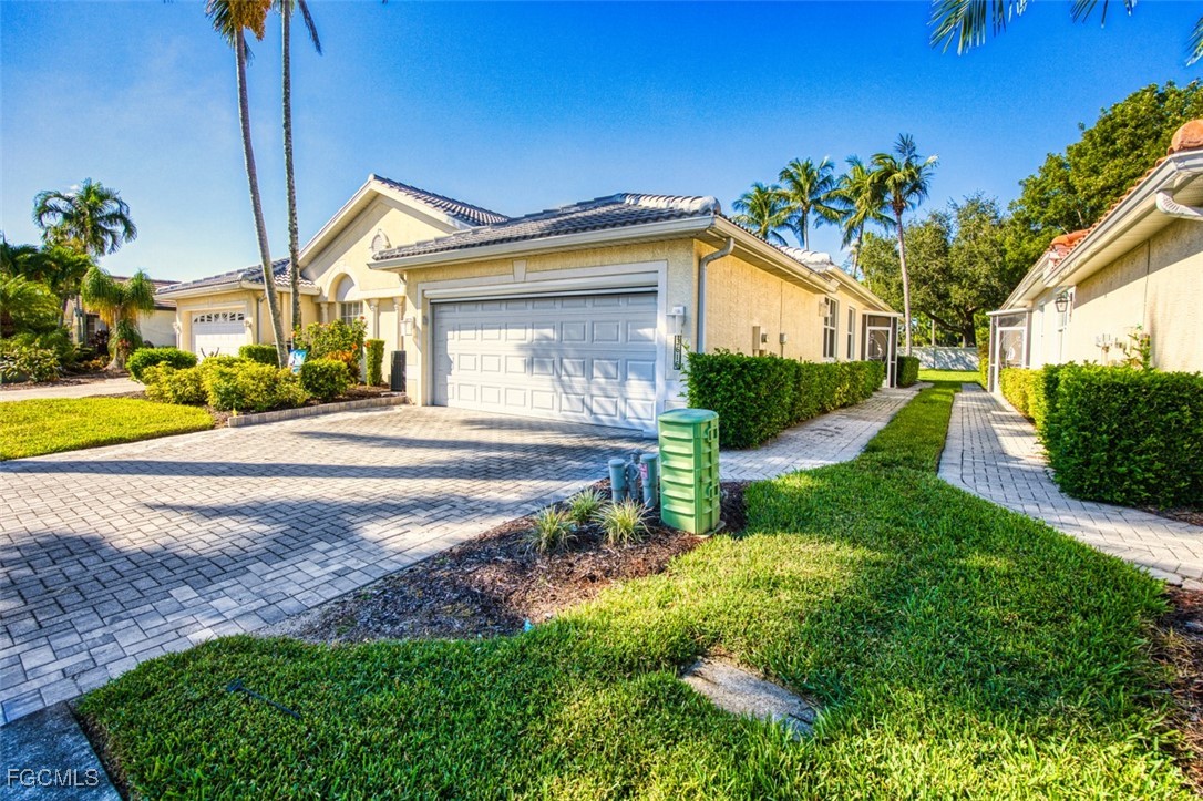 2 bed home in Fort Myers