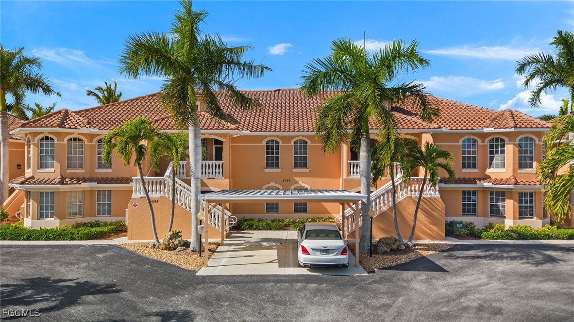 2 bed home in Cape Coral