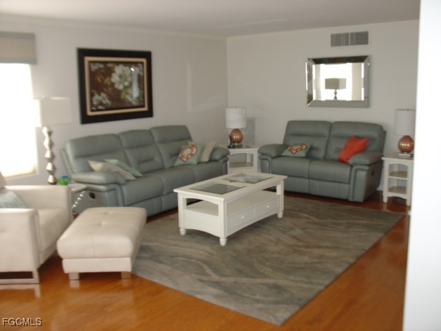 2 bed home in Fort Myers