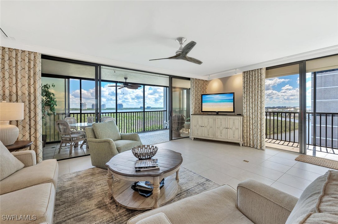 2 bed home in Bonita Springs