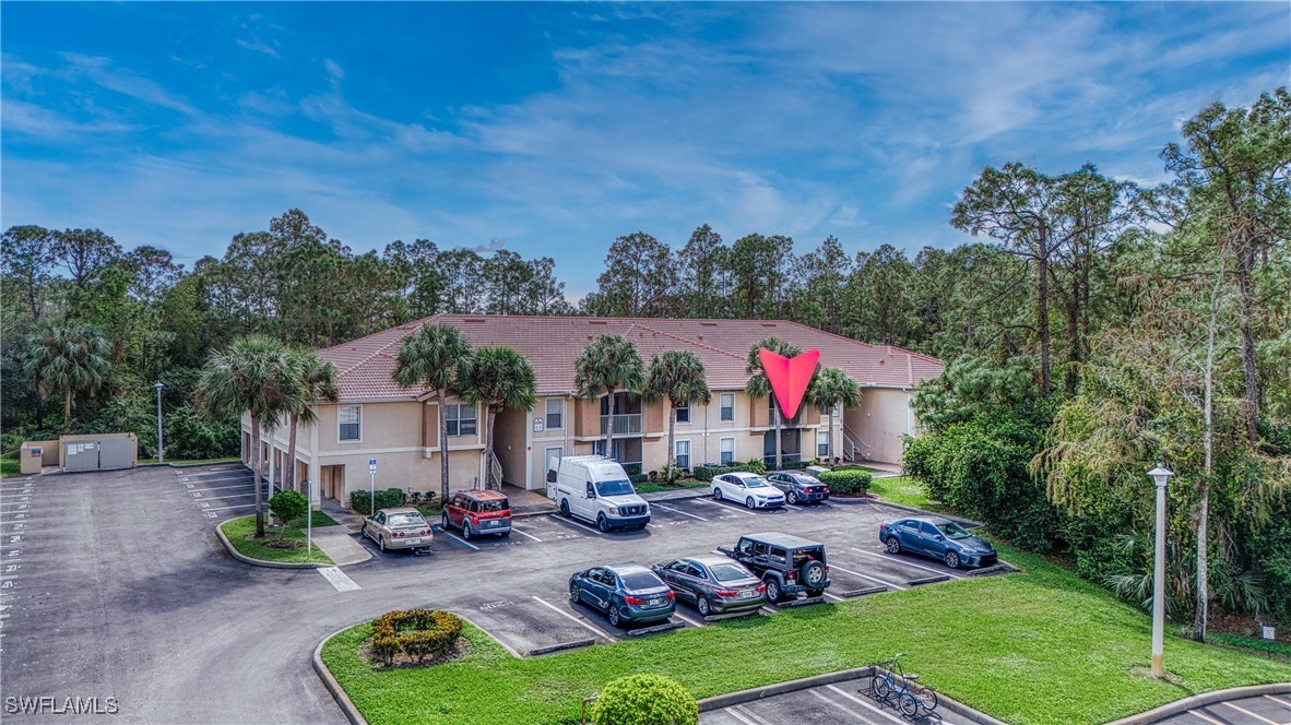 2 bed home in Naples