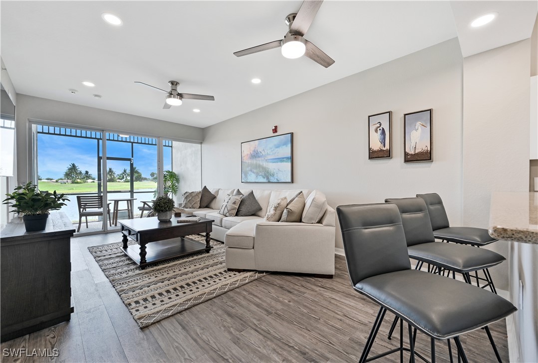 2 bed home in Naples