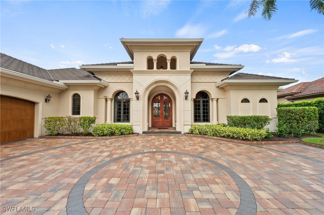 4 bed home in Naples