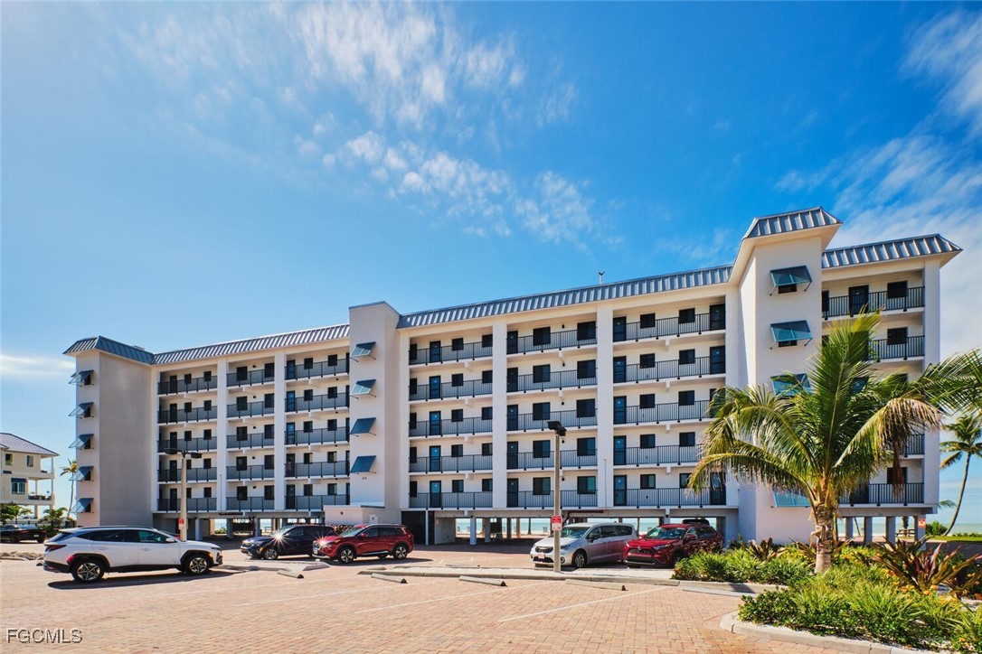 2 bed home in Fort Myers Beach