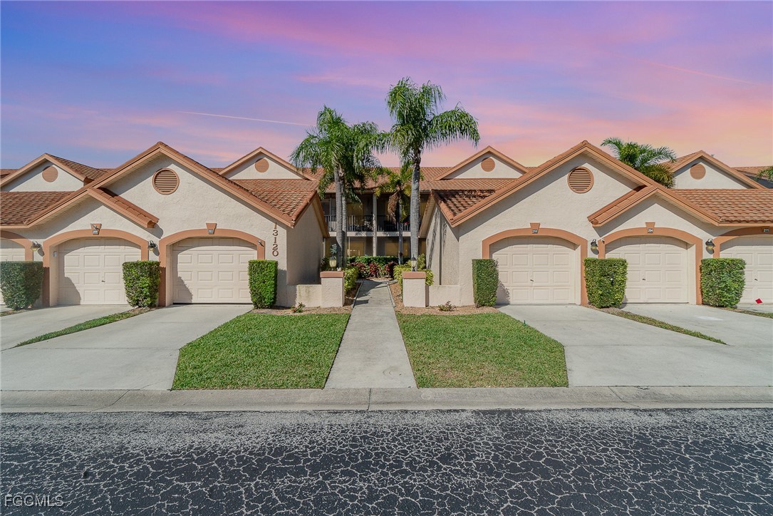 2 bed home in Fort Myers