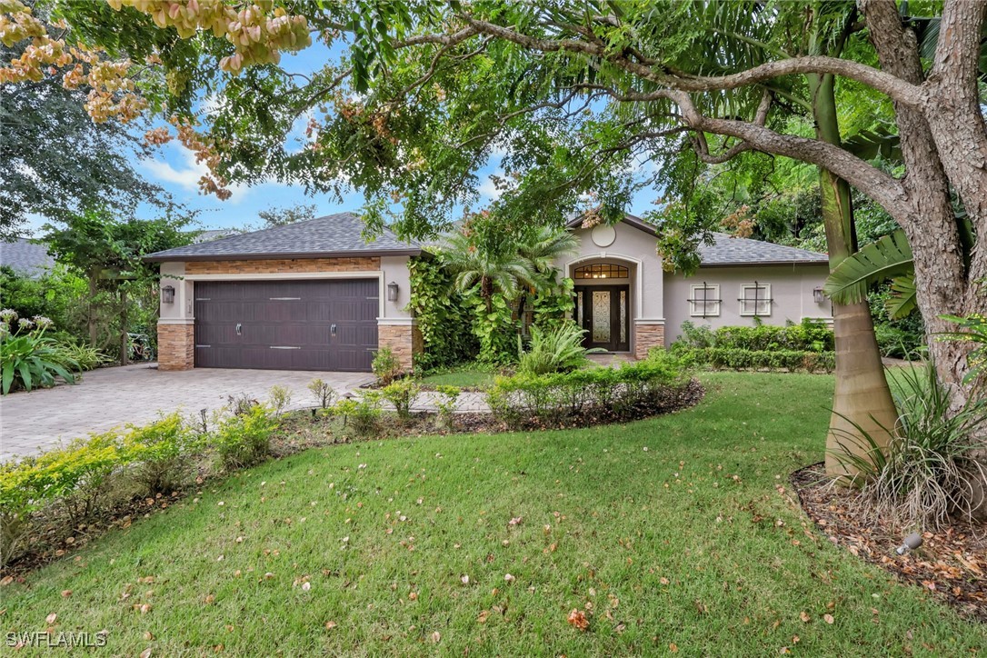 3 bed home in Naples