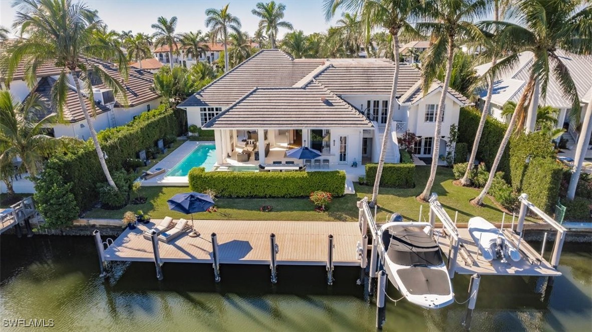 5 bed home in Naples