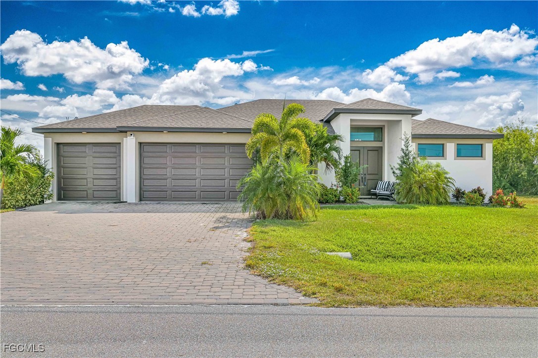 3 bed home in Cape Coral