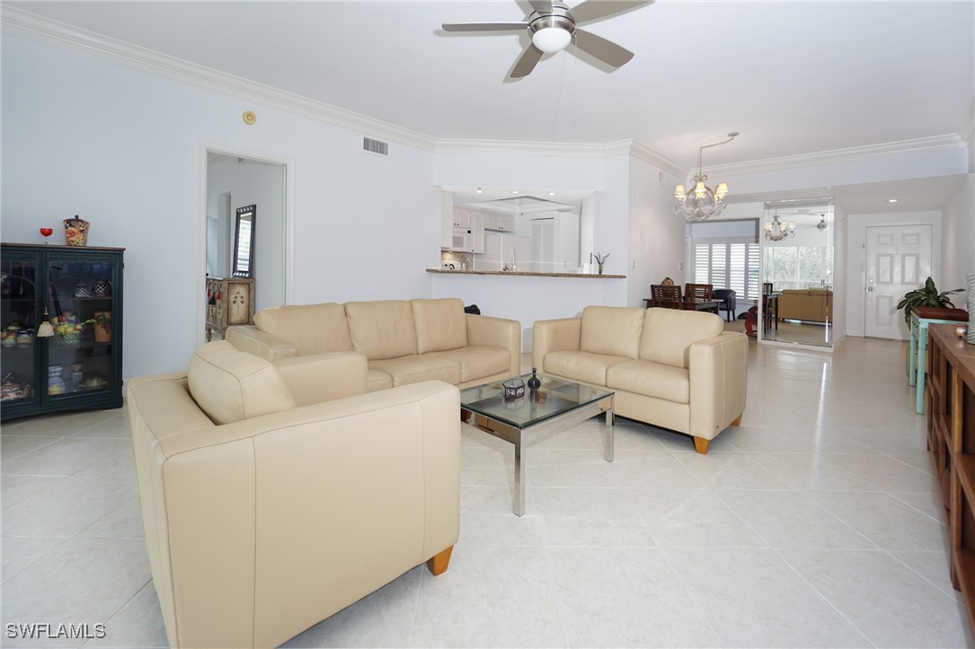 3 bed home in Naples