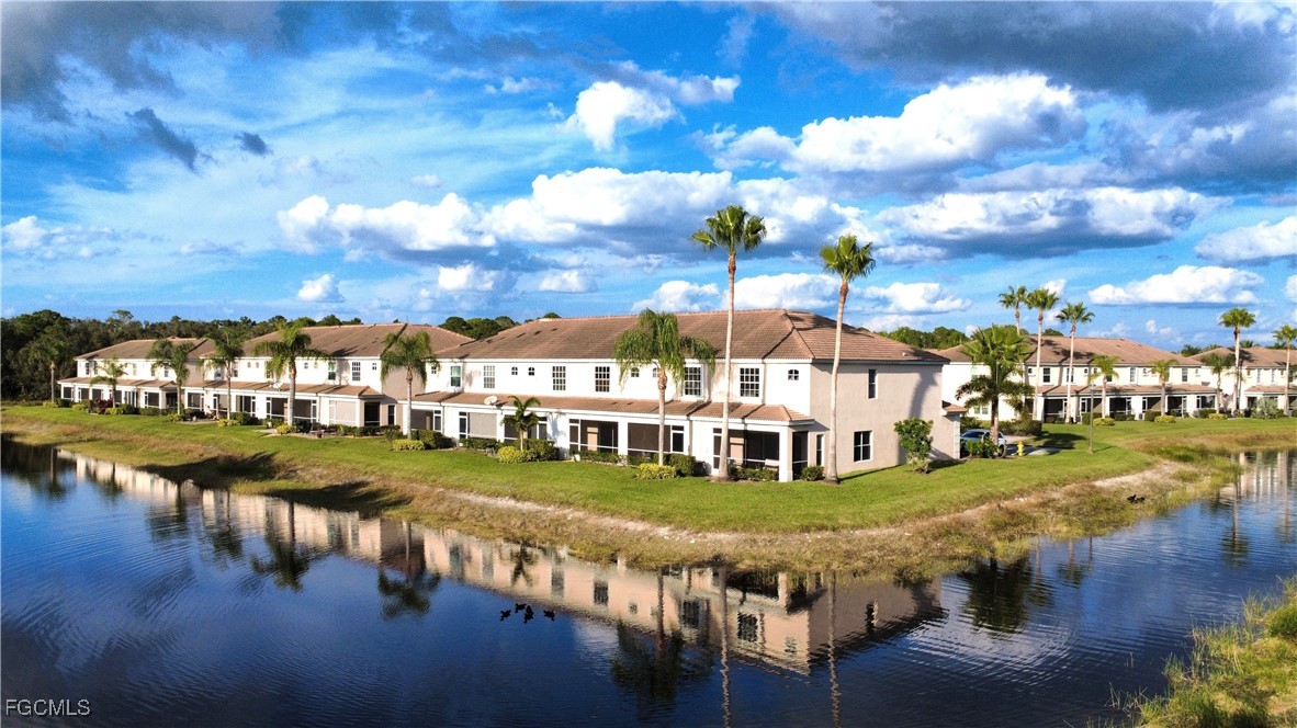 2 bed home in Cape Coral