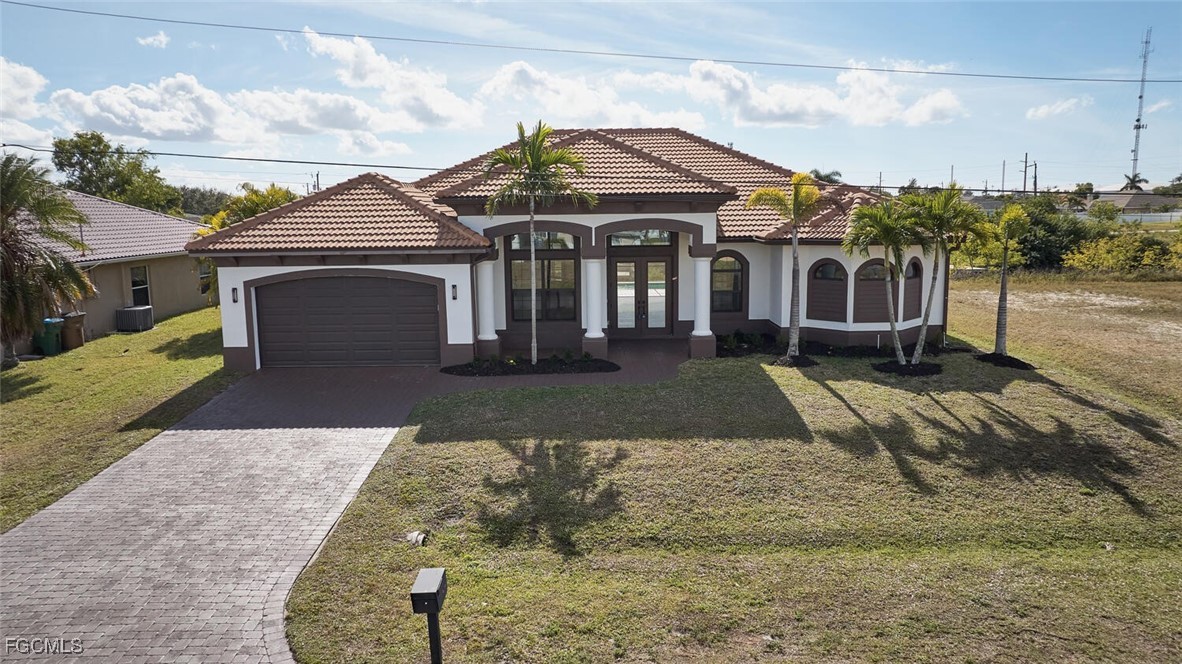3 bed home in Cape Coral
