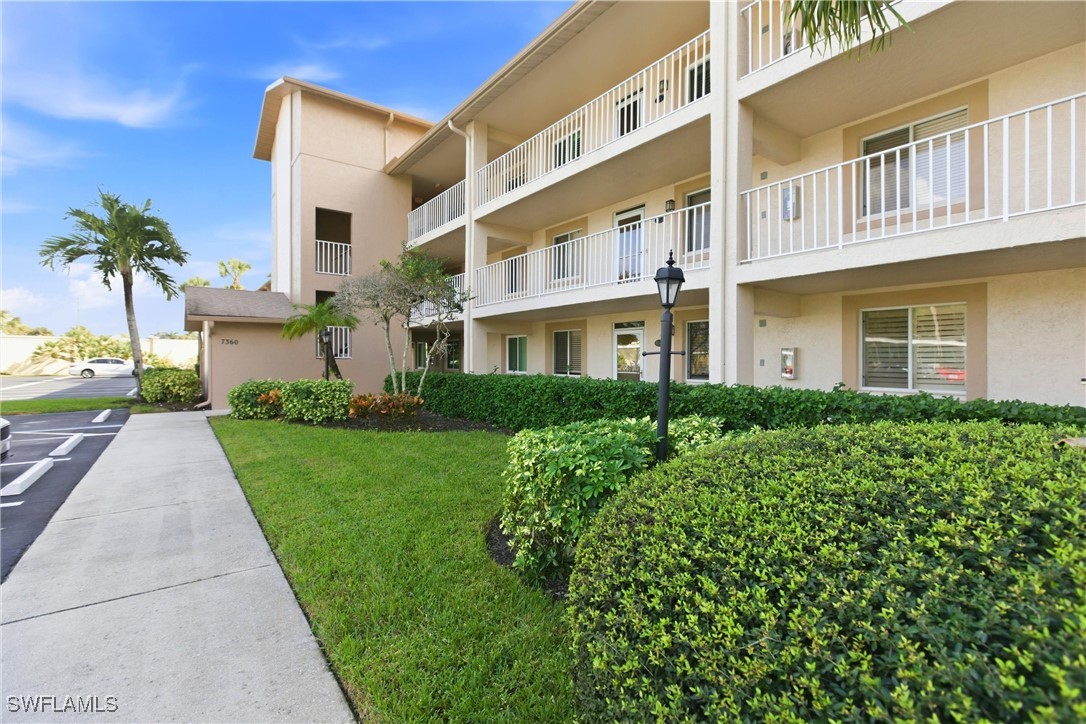 2 bed home in Naples