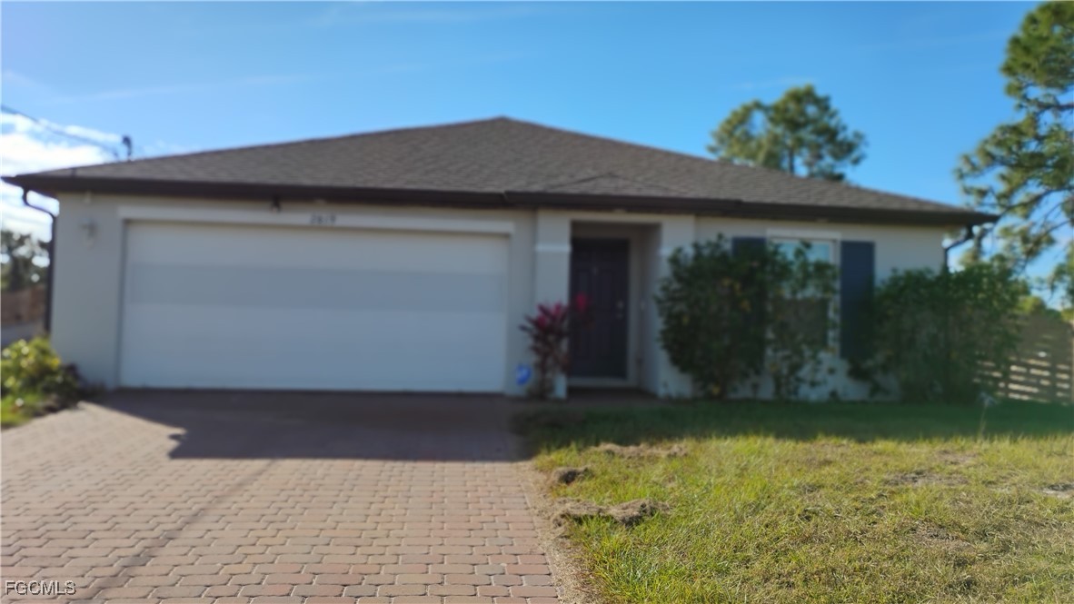 3 bed home in Lehigh Acres