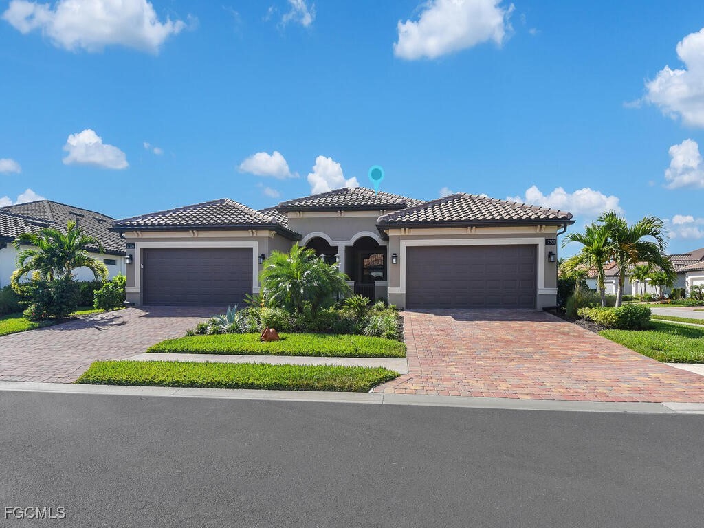2 bed home in Fort Myers