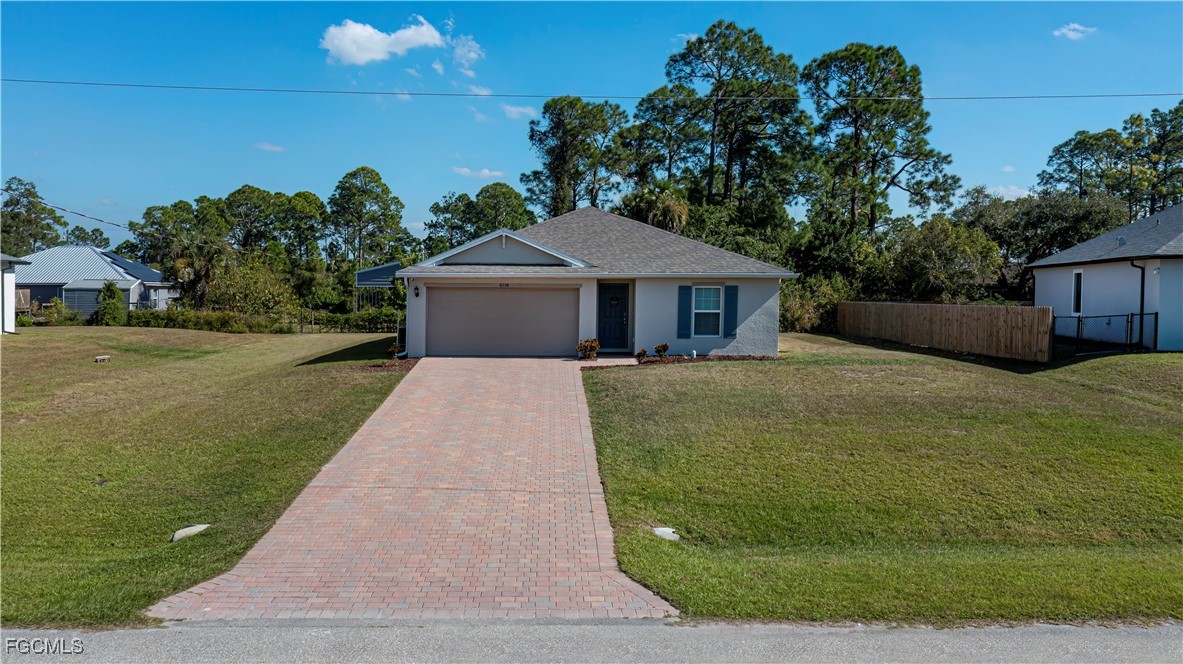 4 bed home in Labelle