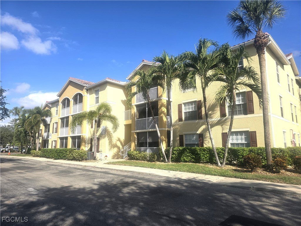 2 bed home in Fort Myers