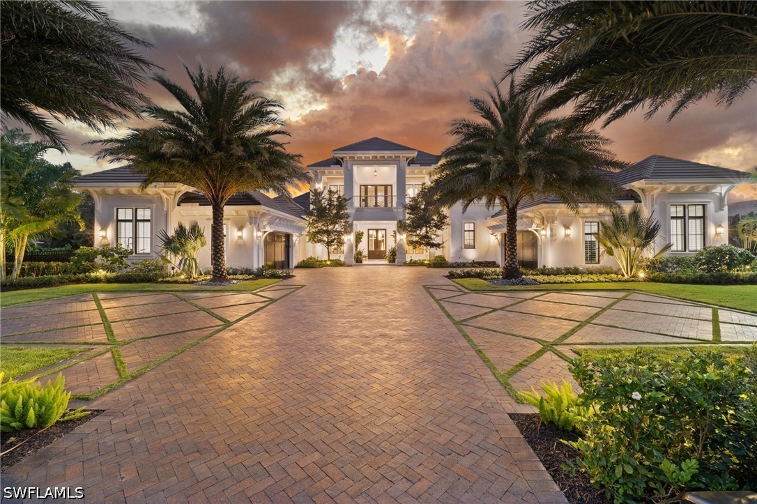 6 bed home in Naples