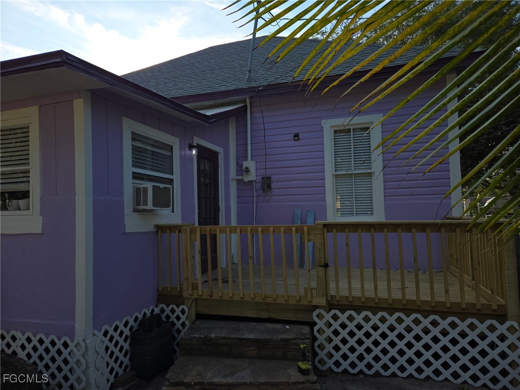 6 bed home in Fort Myers