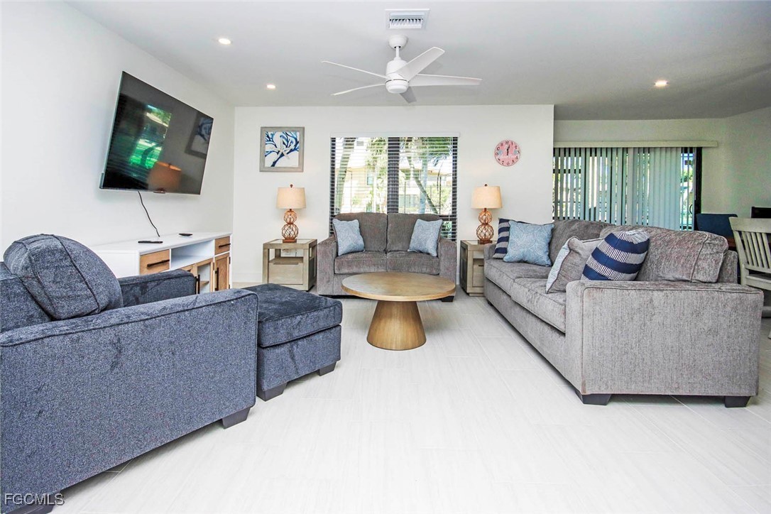 3 bed home in Sanibel
