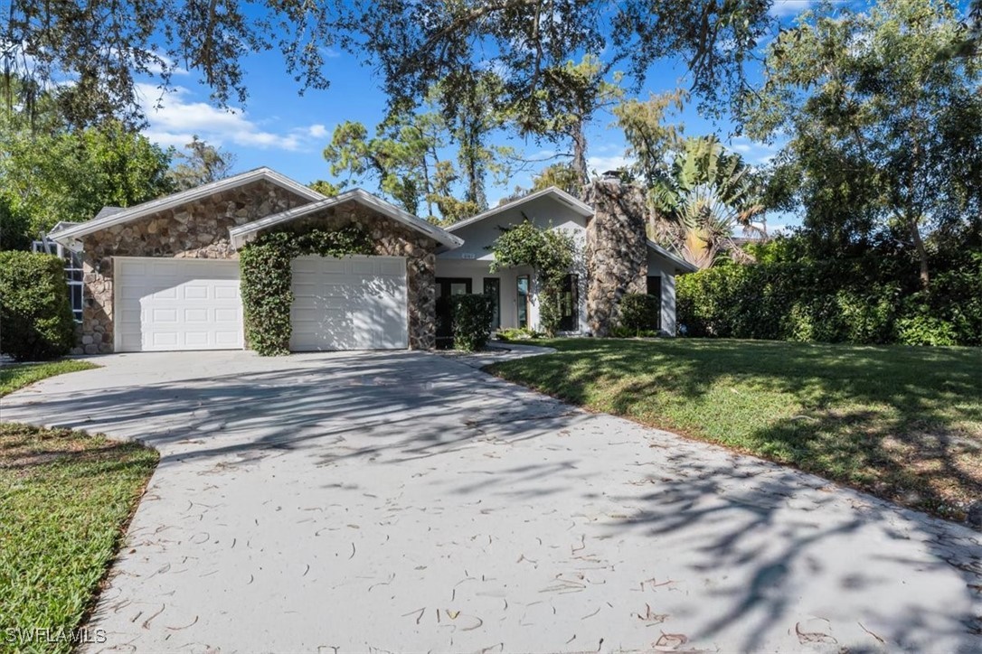 3 bed home in Naples