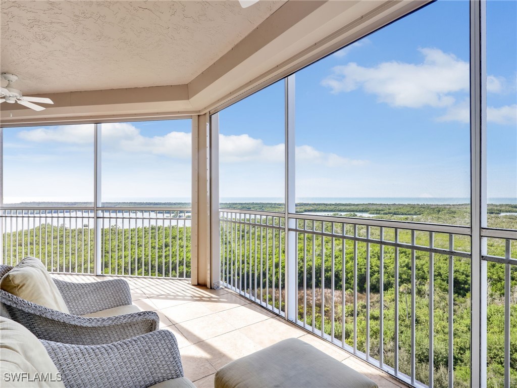 2 bed home in Naples