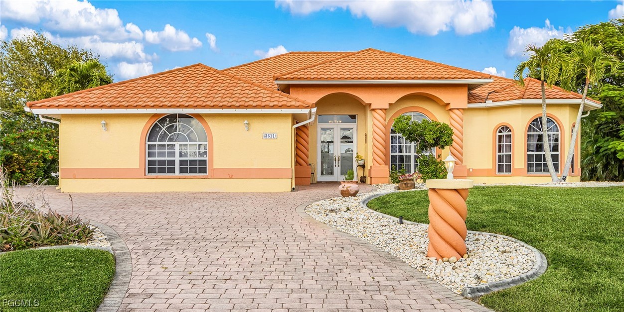 3 bed home in Cape Coral