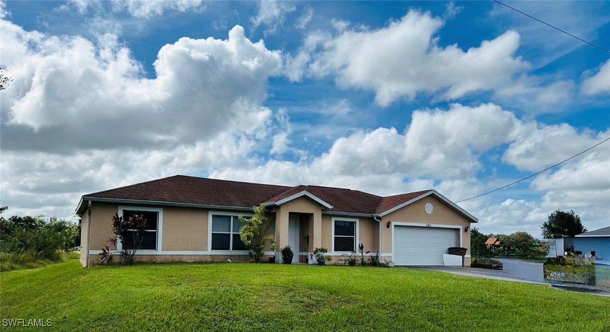 3 bed home in Lehigh Acres
