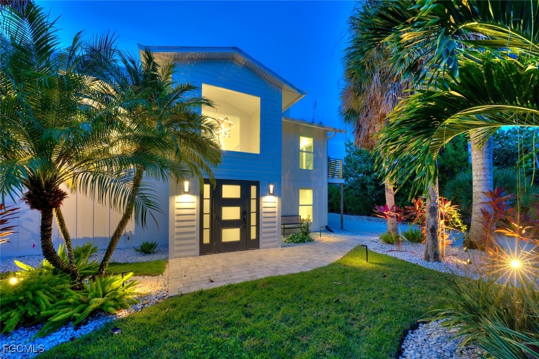 3 bed home in Sanibel