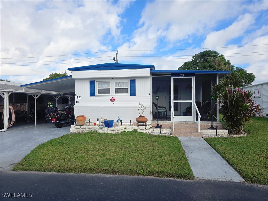 2 bed home in Naples