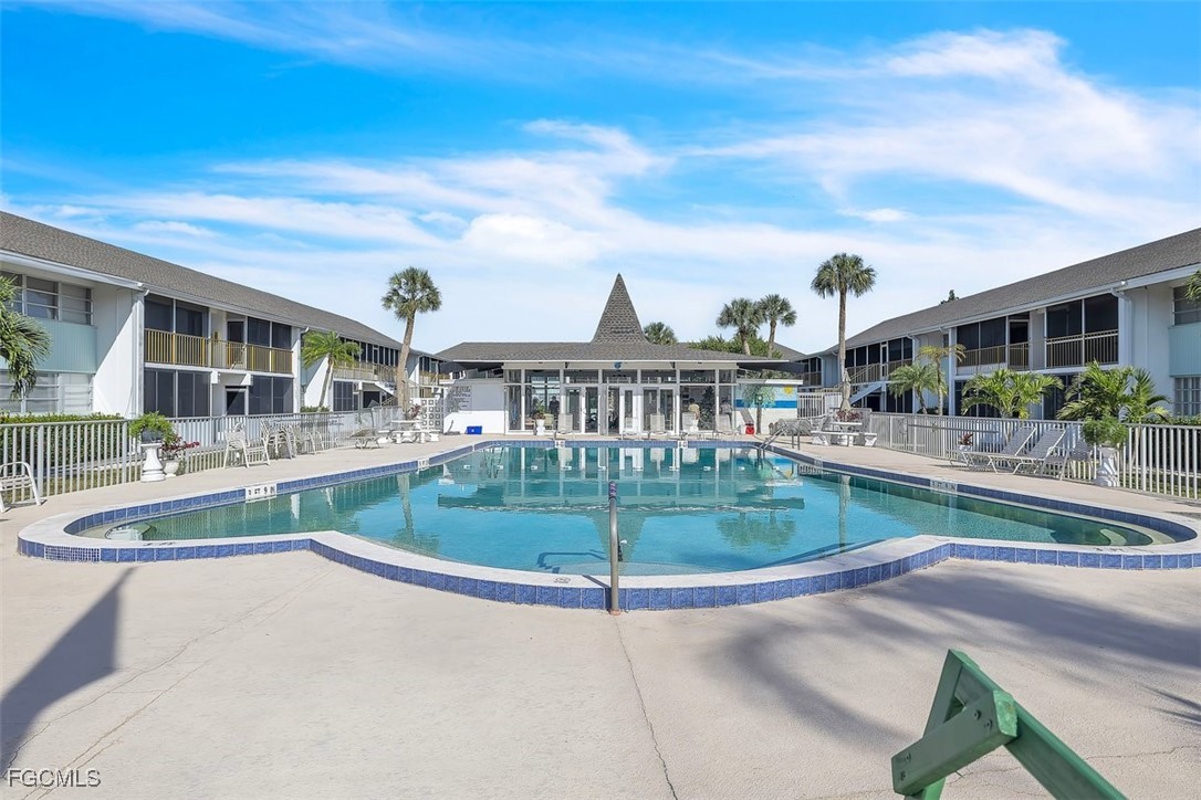 1 bed home in Cape Coral