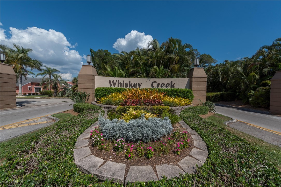 2 bed home in Fort Myers