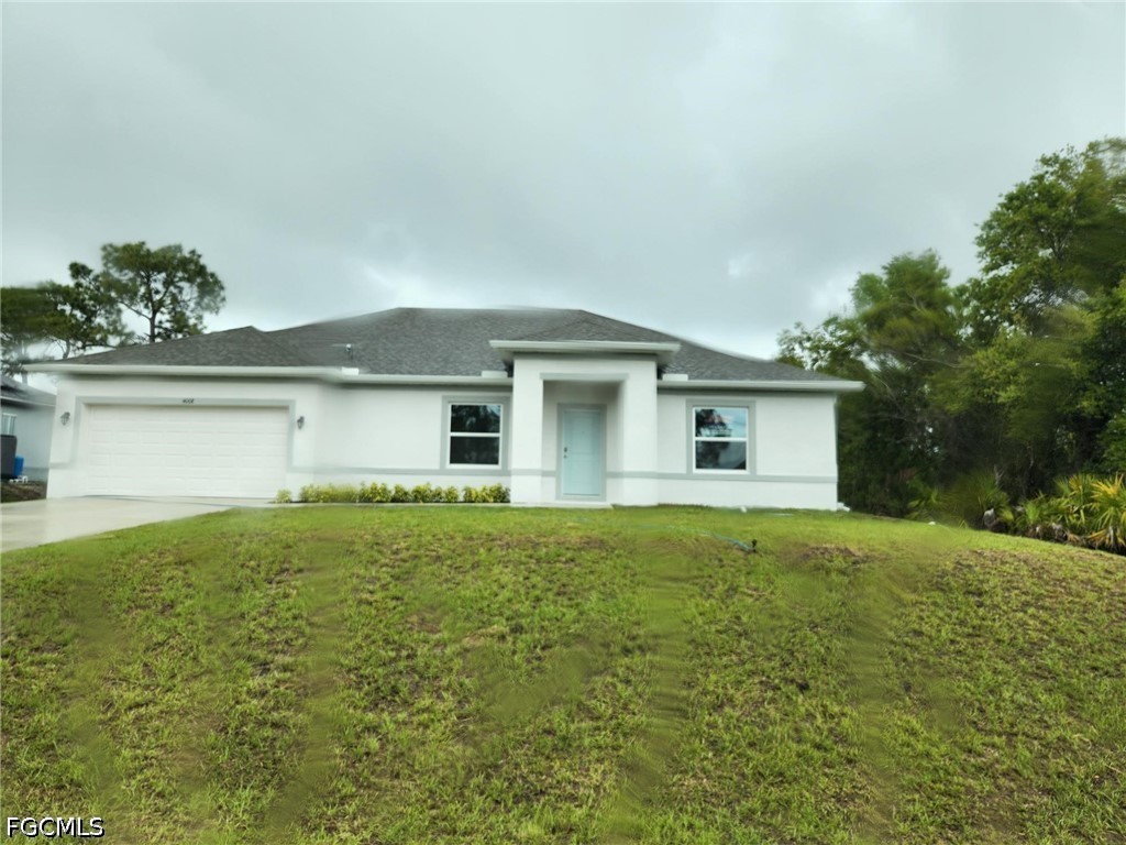 3 bed home in Lehigh Acres
