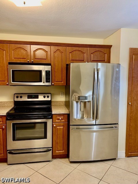 2 bed home in Naples