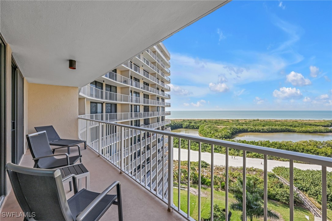 2 bed home in Marco Island