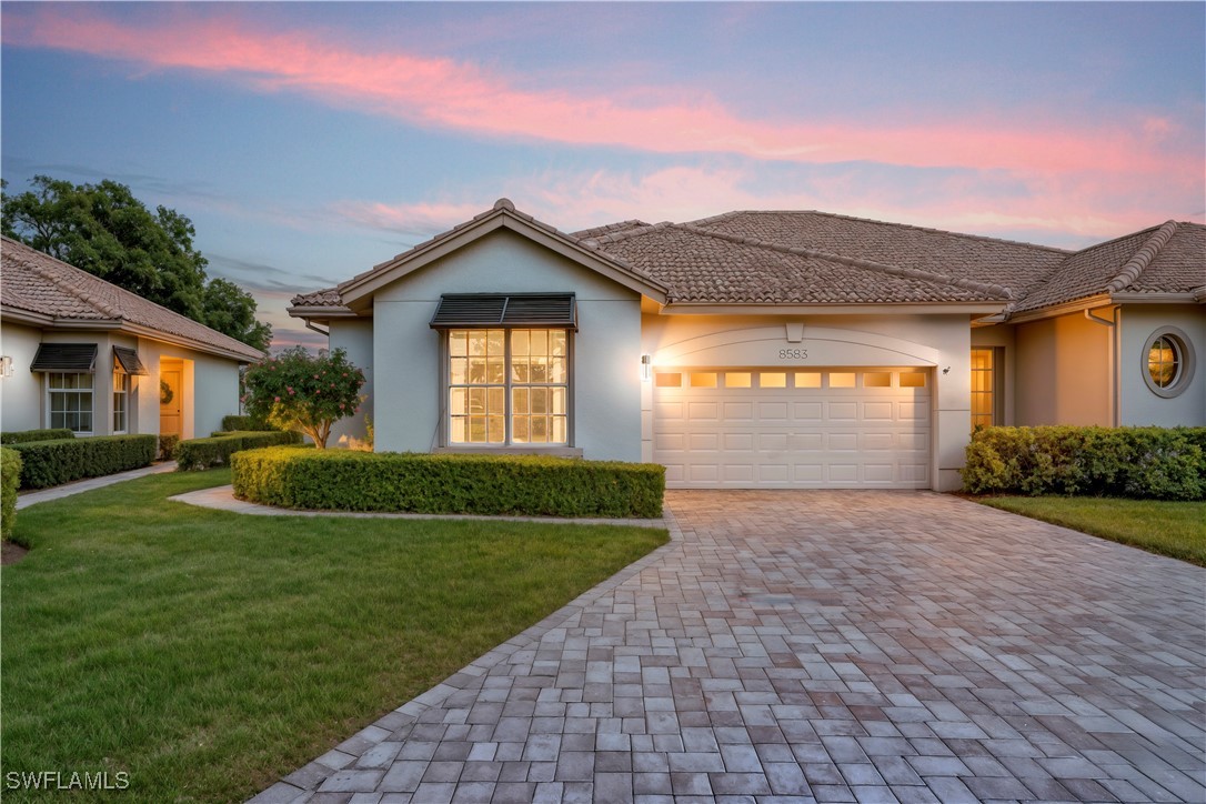 2 bed home in Estero