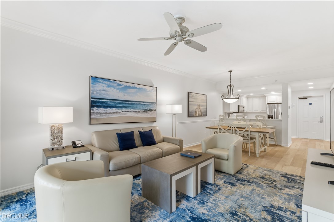 2 bed home in Naples