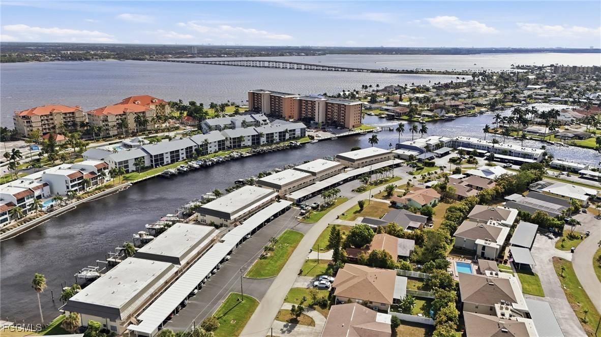 2 bed home in Cape Coral