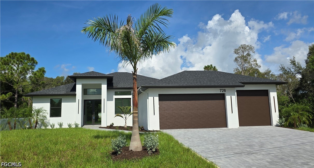 4 bed home in Lehigh Acres