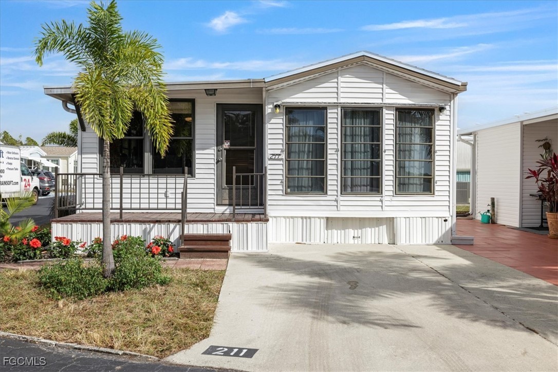 1 bed home in North Fort Myers