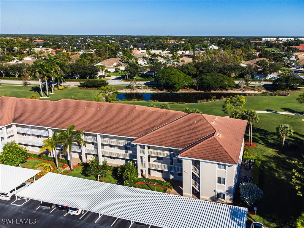 2 bed home in Naples