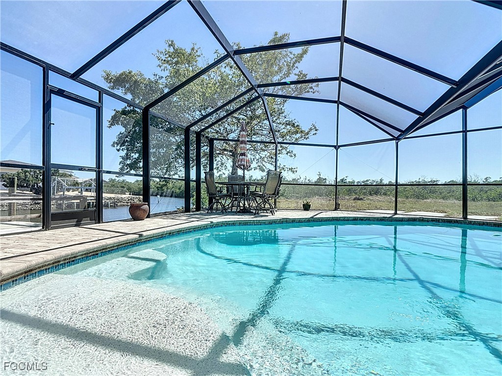 2 bed home in Fort Myers Beach