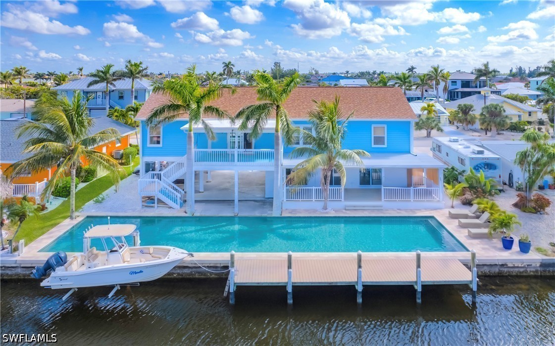 3 bed home in Matlacha Isles