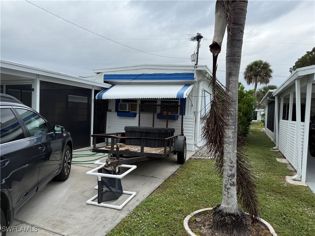 2 bed home in Naples