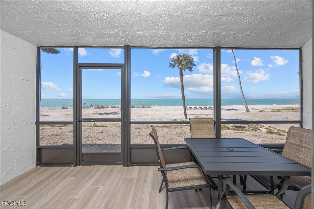 3 bed home in Sanibel