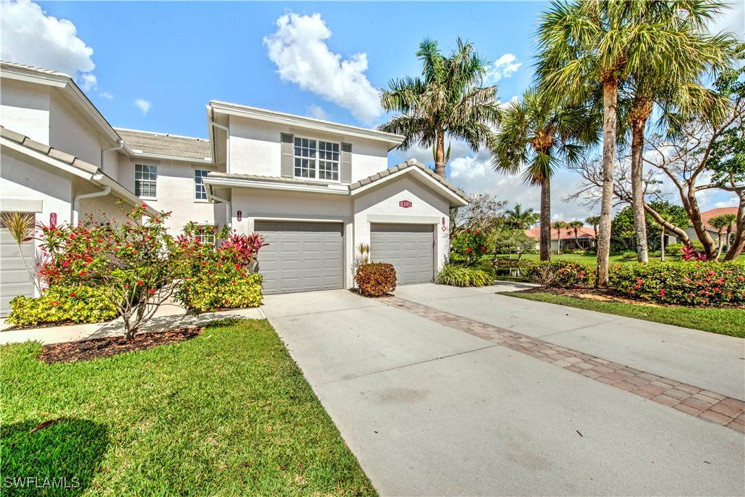 2 bed home in Naples